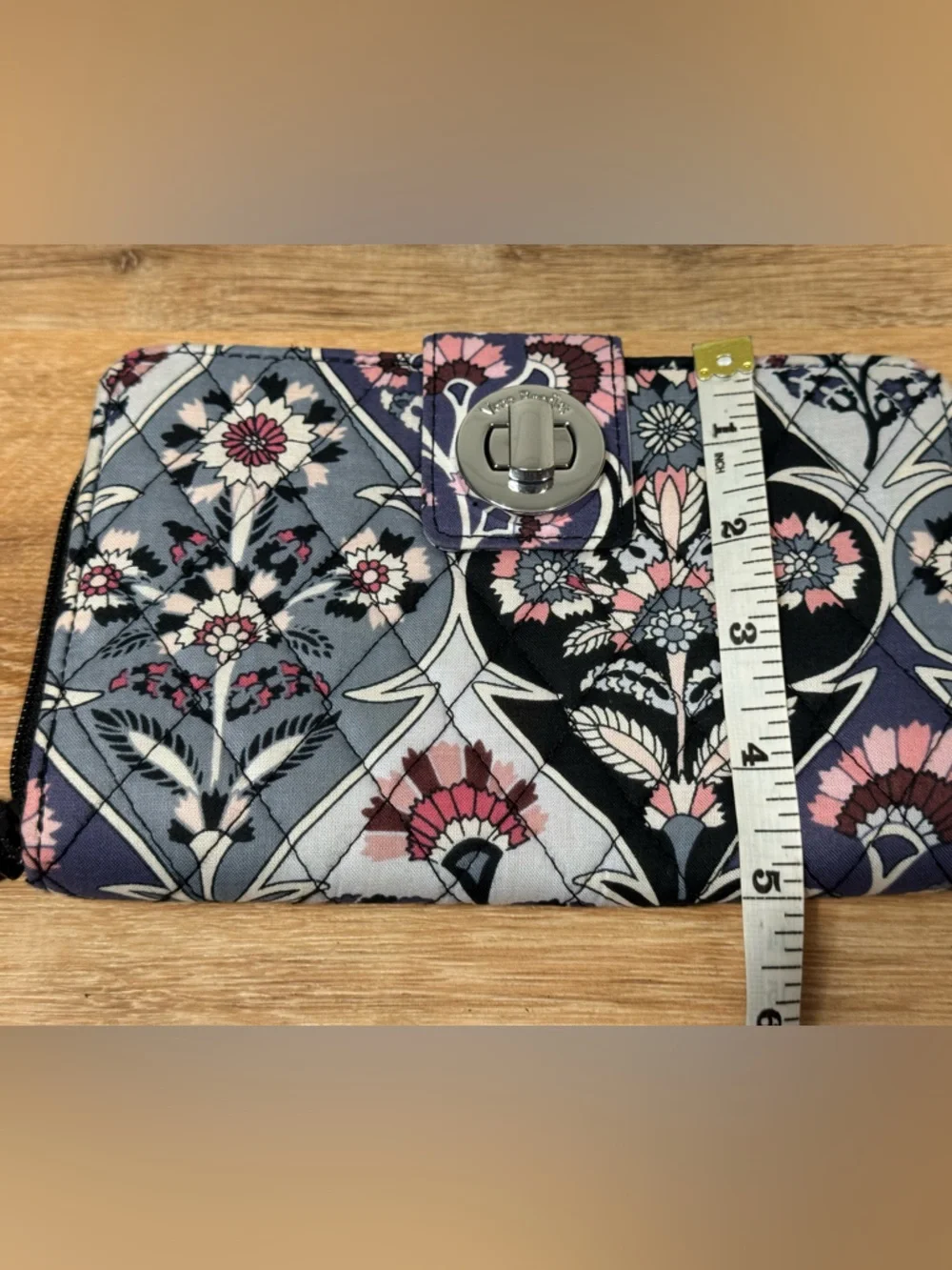 Vera Bradley Trio Zip Hipster quilted bag in the Ornate Blooms pattern & wallet - Picture 15 of 15